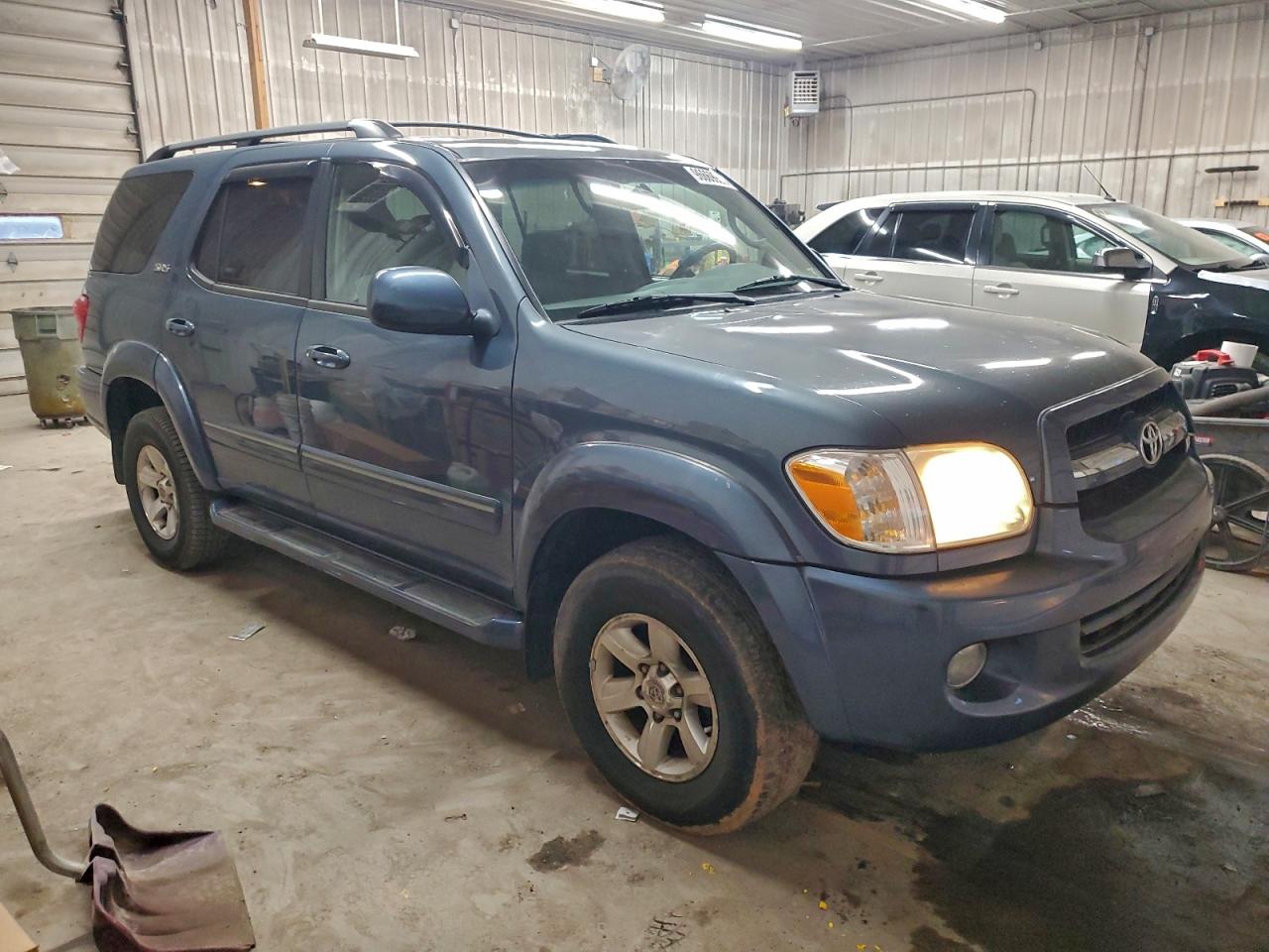 2006 TOYOTA SEQUOIA SR5 photo 4