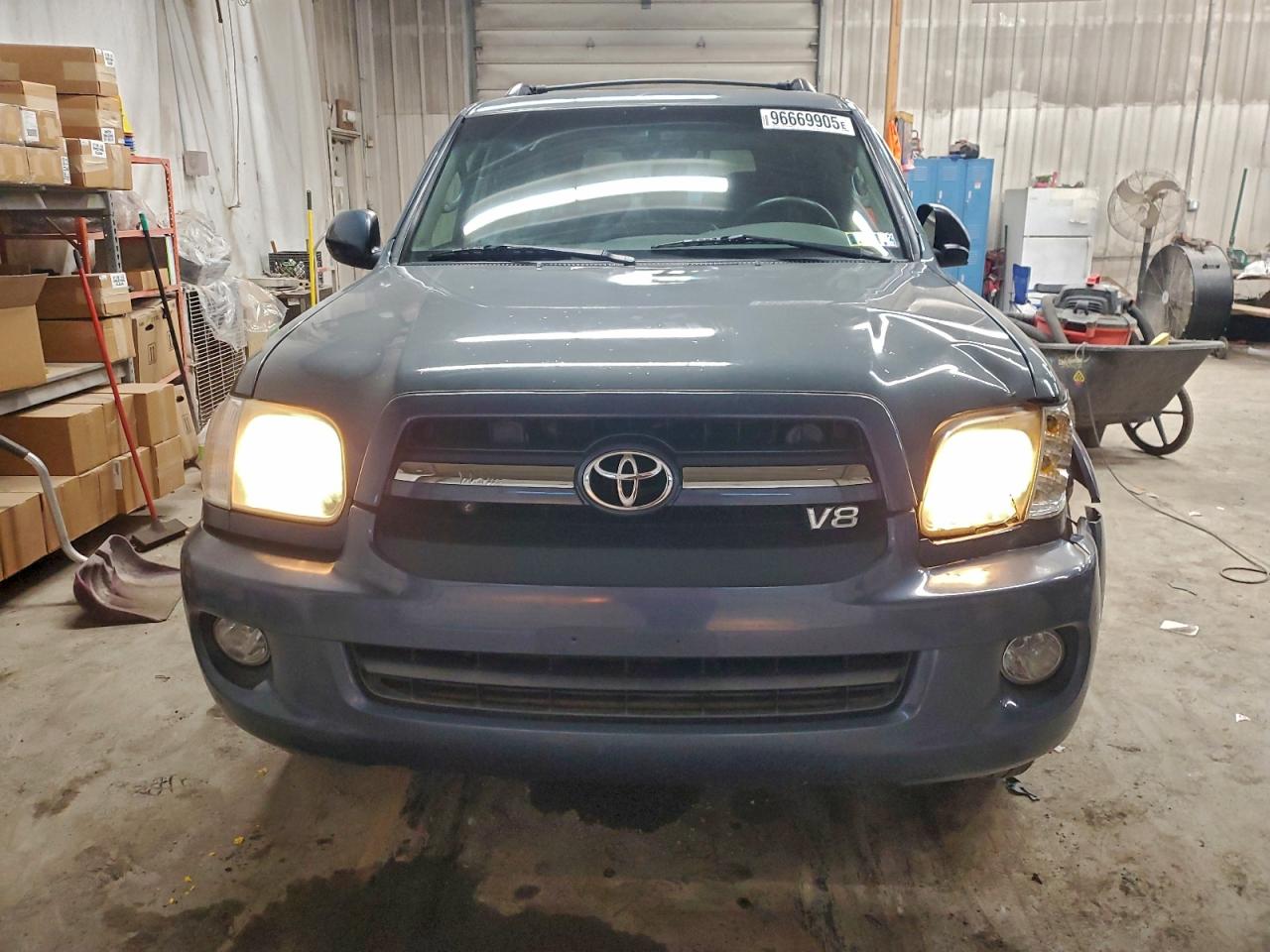 2006 TOYOTA SEQUOIA SR5 photo 5