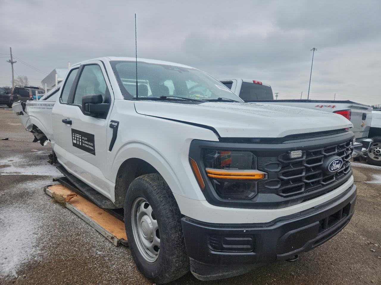 2024 FORD F150 XL photo 4