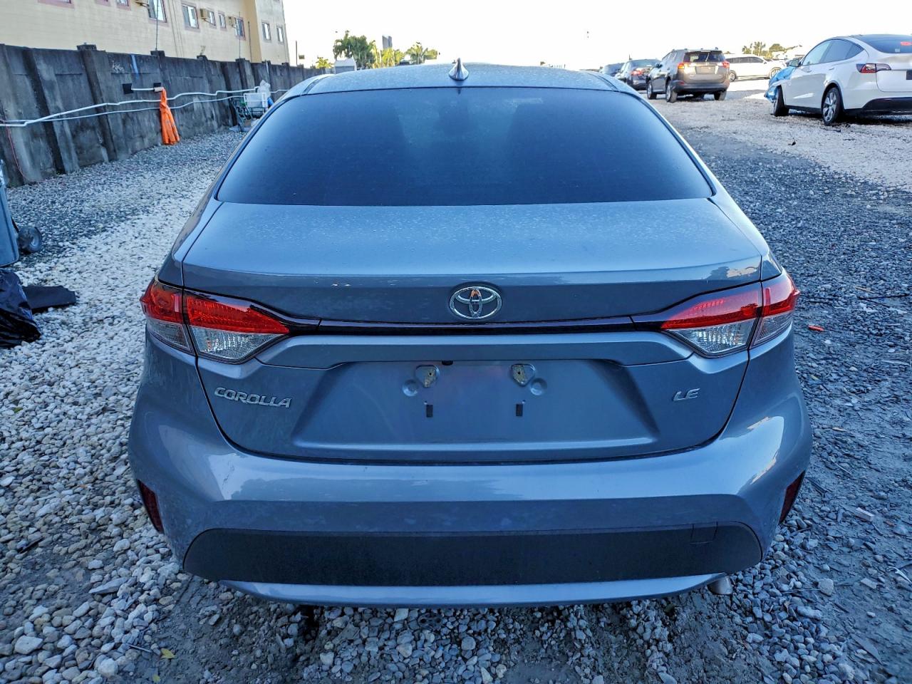 2021 TOYOTA COROLLA LE photo 6