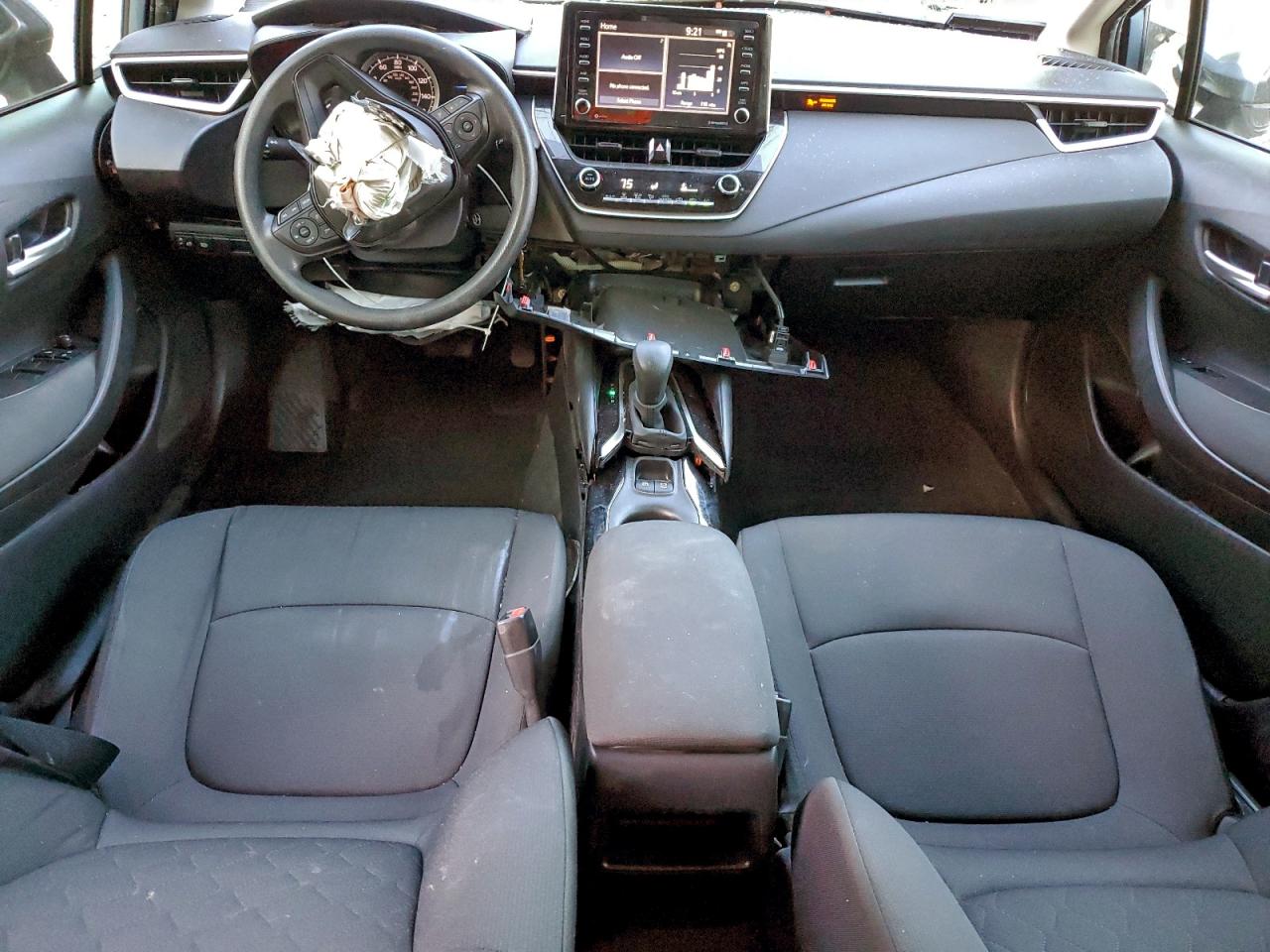 2021 TOYOTA COROLLA LE photo 8
