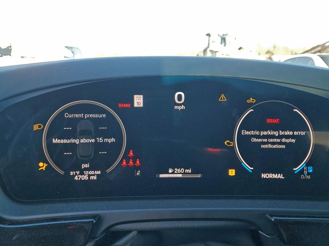 2025 PORSCHE CAYENNE photo 9