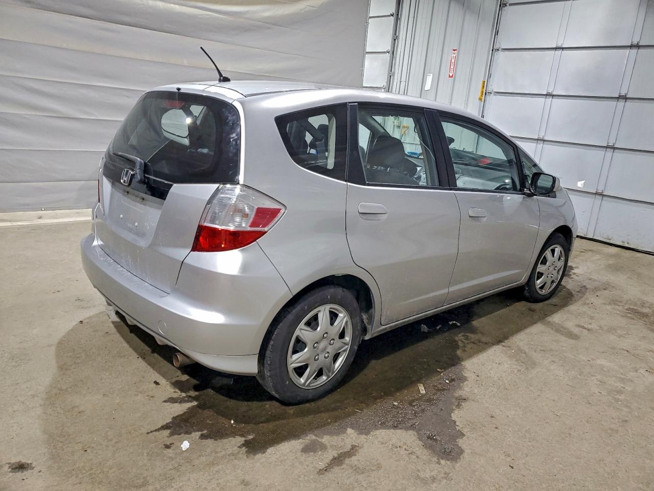 2013 HONDA FIT photo 3