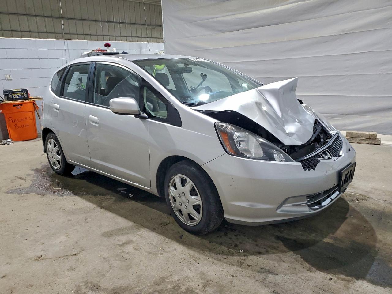 2013 HONDA FIT photo 4