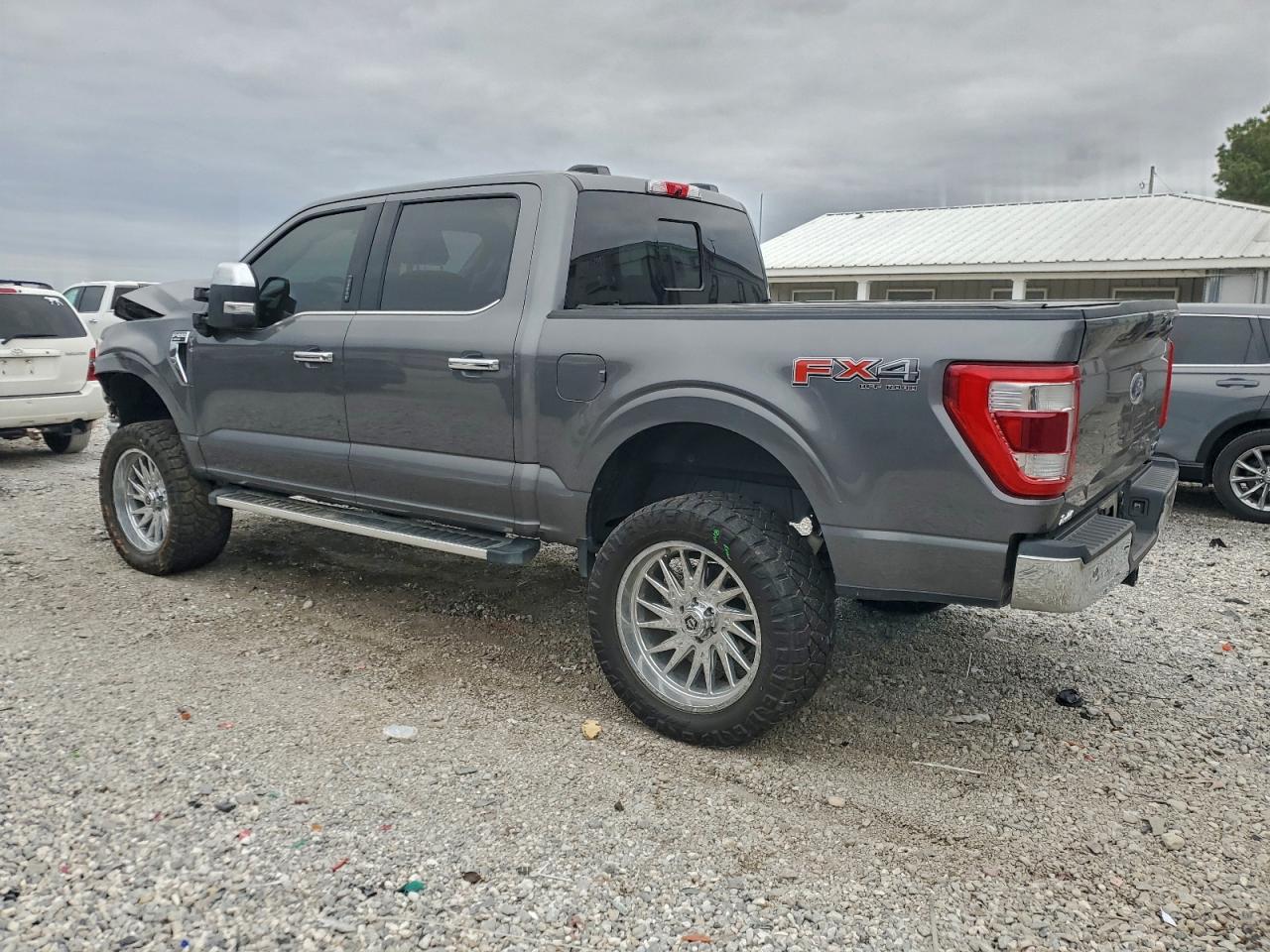 2022 FORD F150 SUPERCREW photo 2