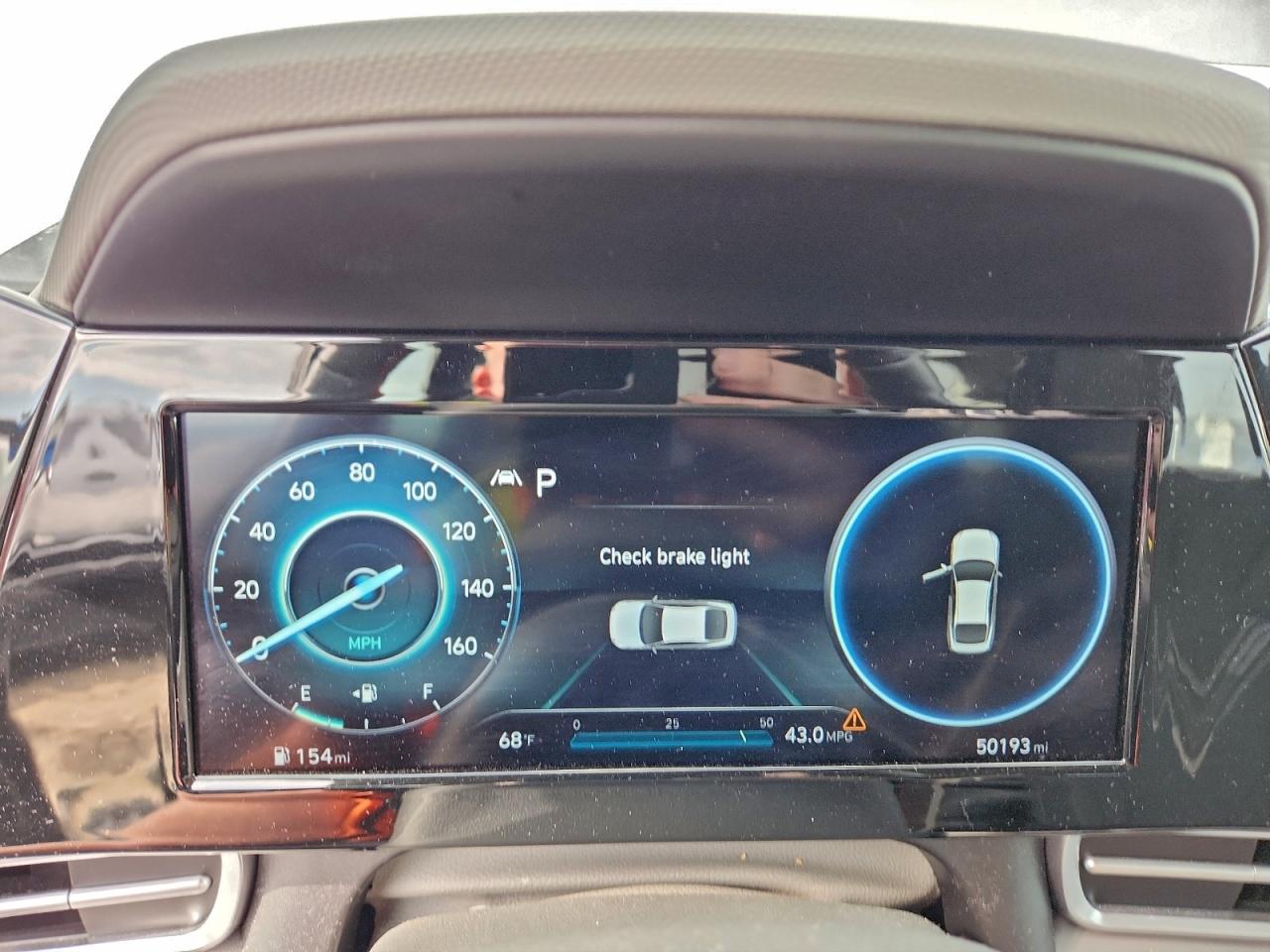 2022 HYUNDAI ELANTRA SEL photo 9