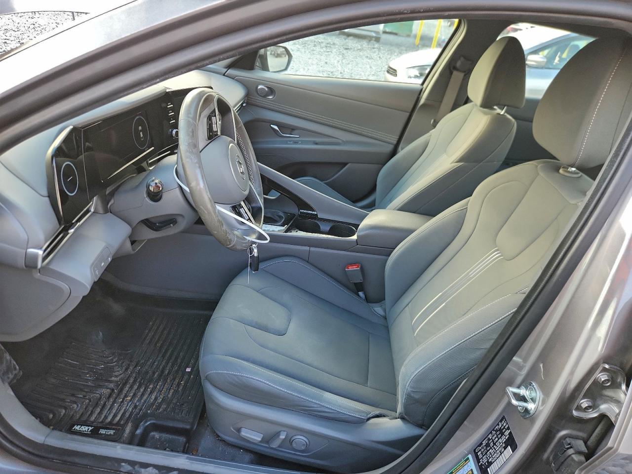 2022 HYUNDAI ELANTRA SEL photo 7