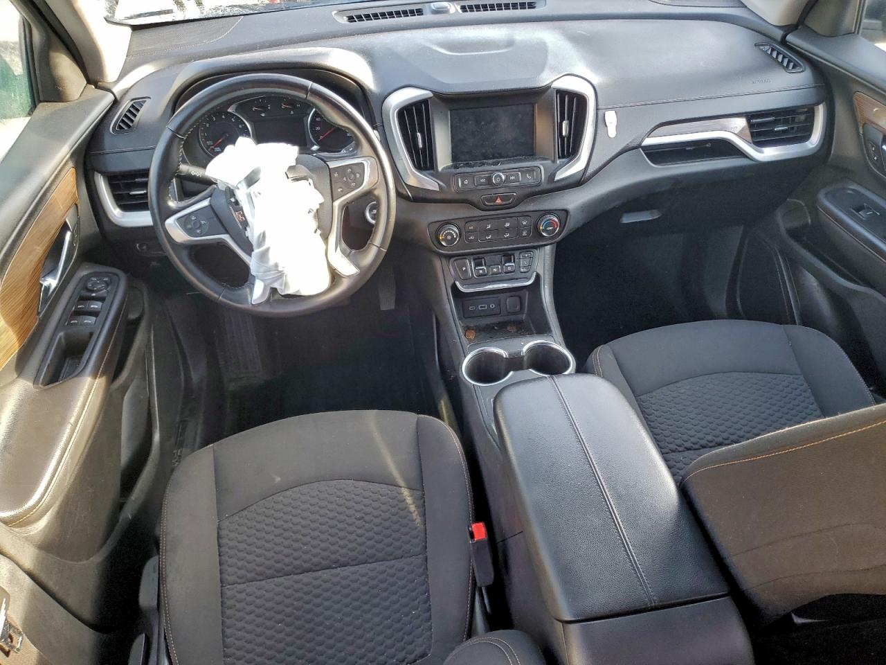 2019 GMC TERRAIN SLE photo 8