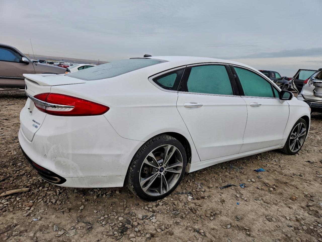 2017 FORD FUSION photo 5