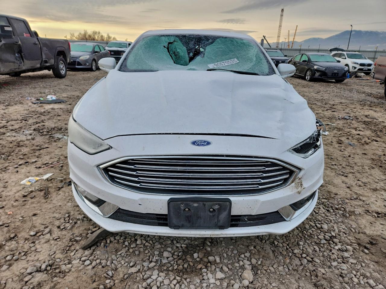 2017 FORD FUSION photo 9