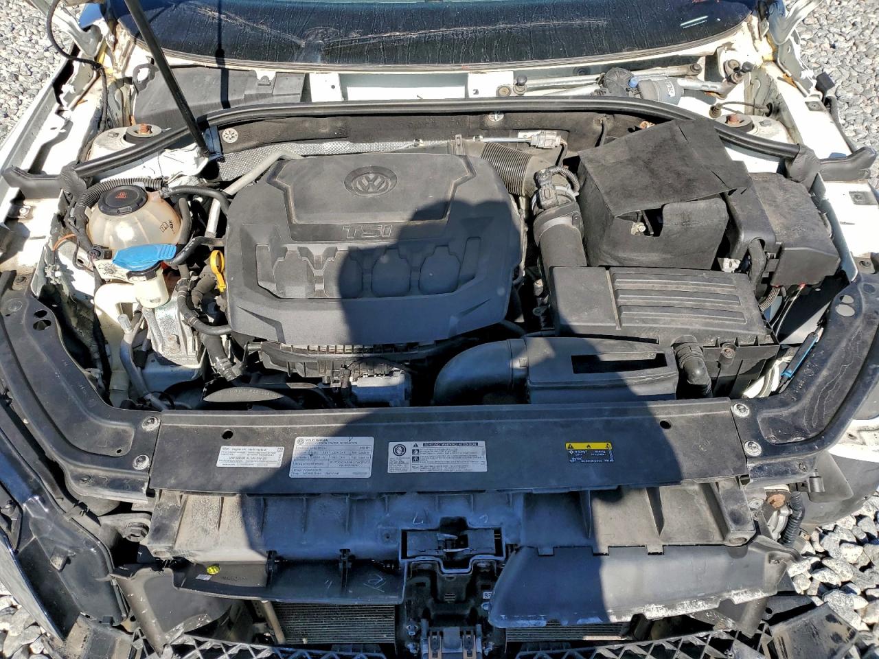 2018 VOLKSWAGEN PASSAT S photo 11