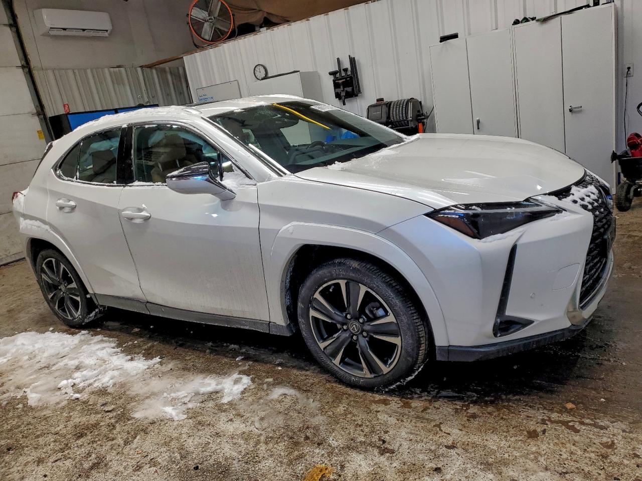 2023 LEXUS UX 250H PREMIUM photo 4