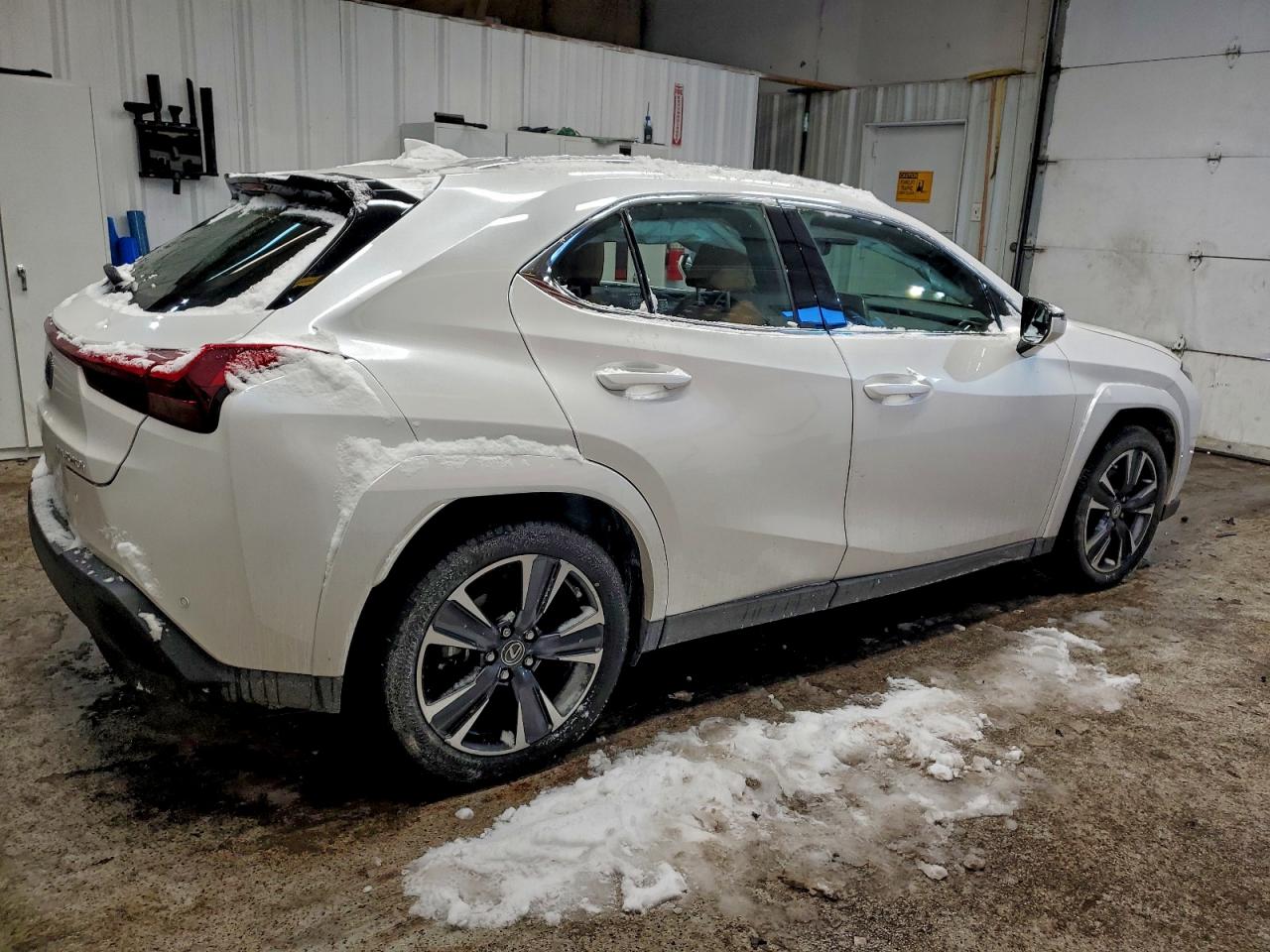 2023 LEXUS UX 250H PREMIUM photo 3