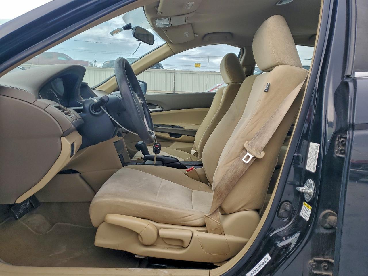 2009 HONDA ACCORD LX photo 7
