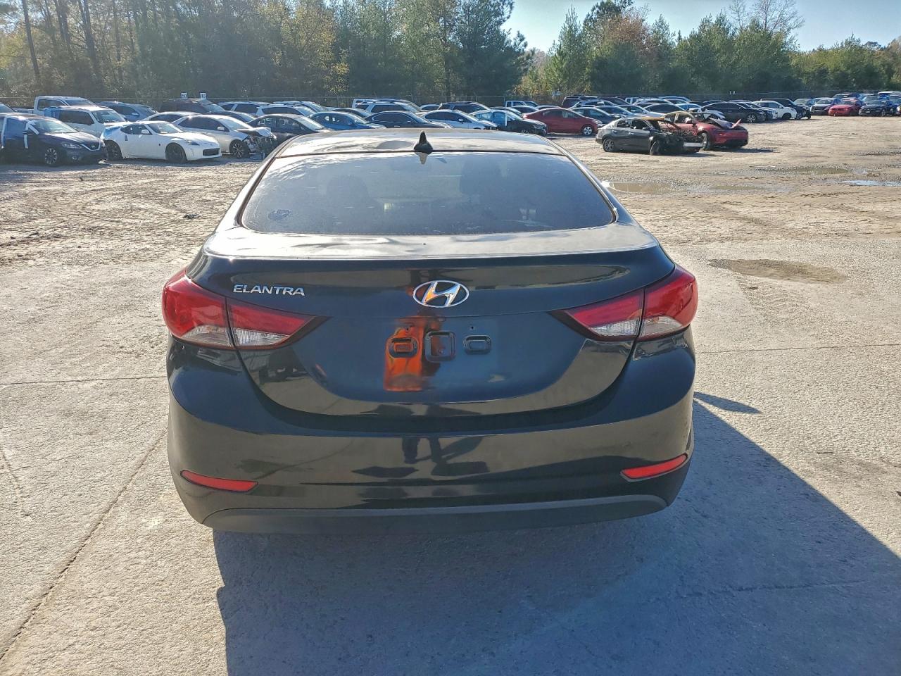 2014 HYUNDAI ELANTRA SE photo 6