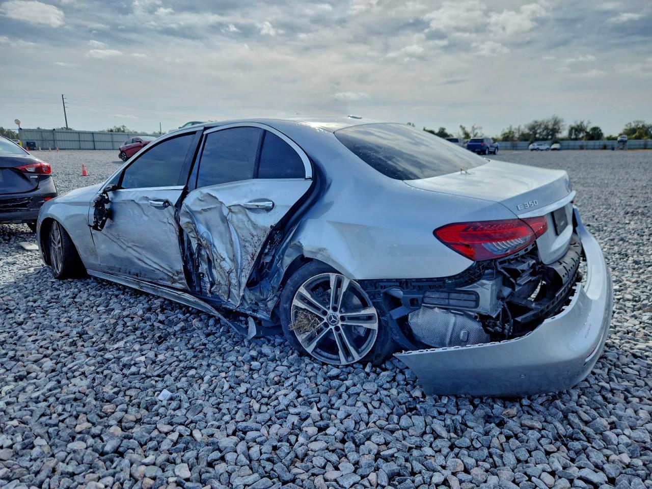 2021 MERCEDES-BENZ E 350 photo 2