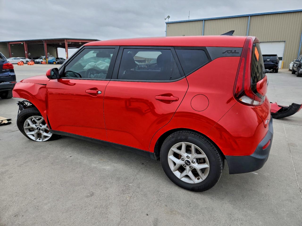 2021 KIA SOUL LX photo 2