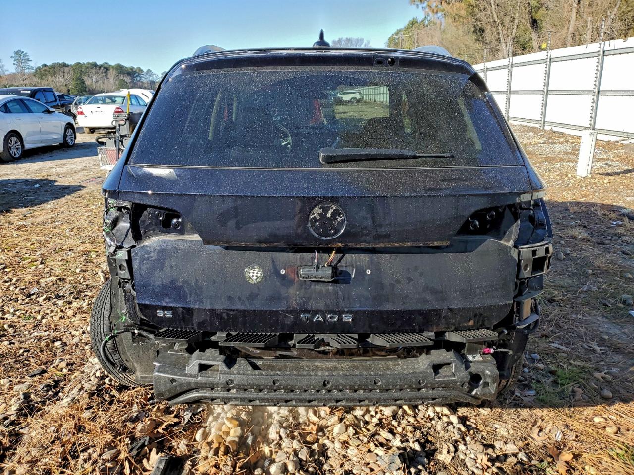2024 VOLKSWAGEN TAOS SE photo 6