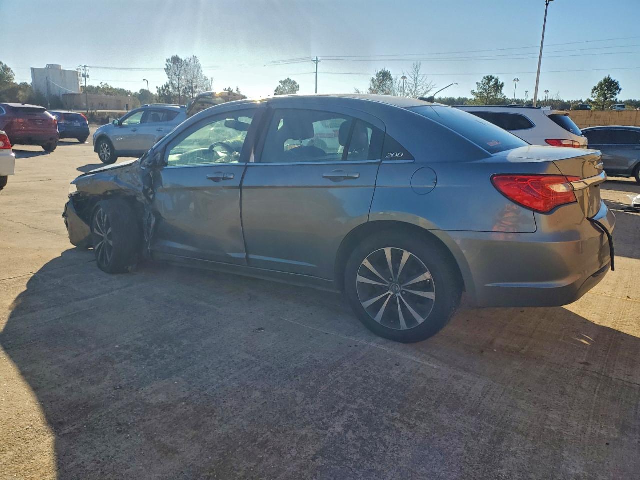 2013 CHRYSLER 200 TOURING photo 2