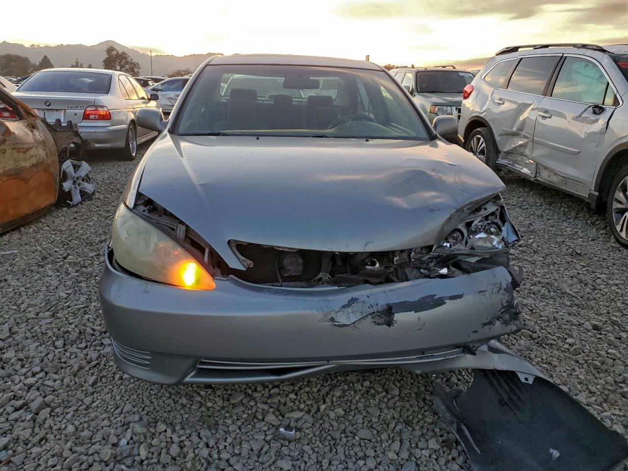 2005 TOYOTA CAMRY LE photo 5