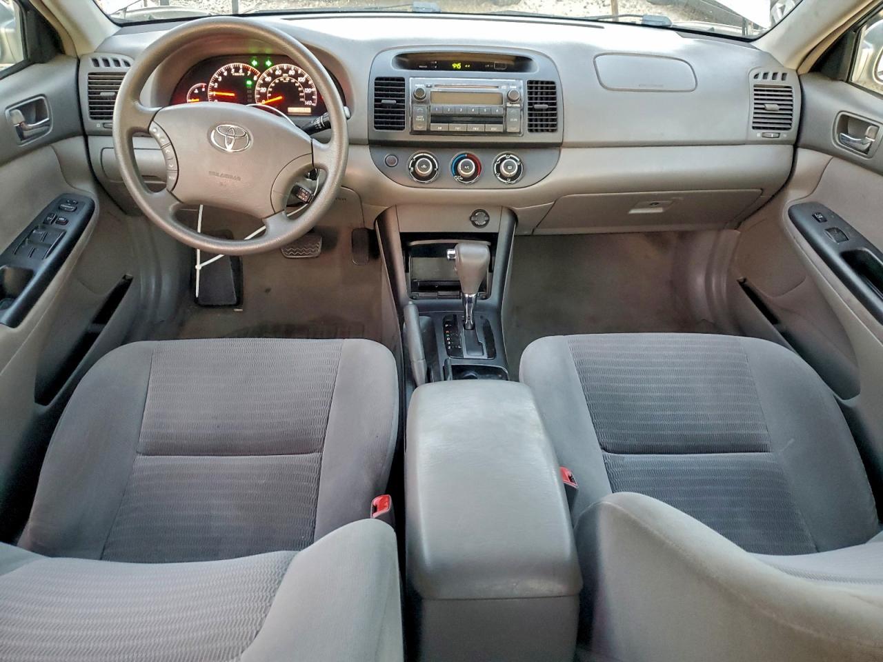 2005 TOYOTA CAMRY LE photo 8