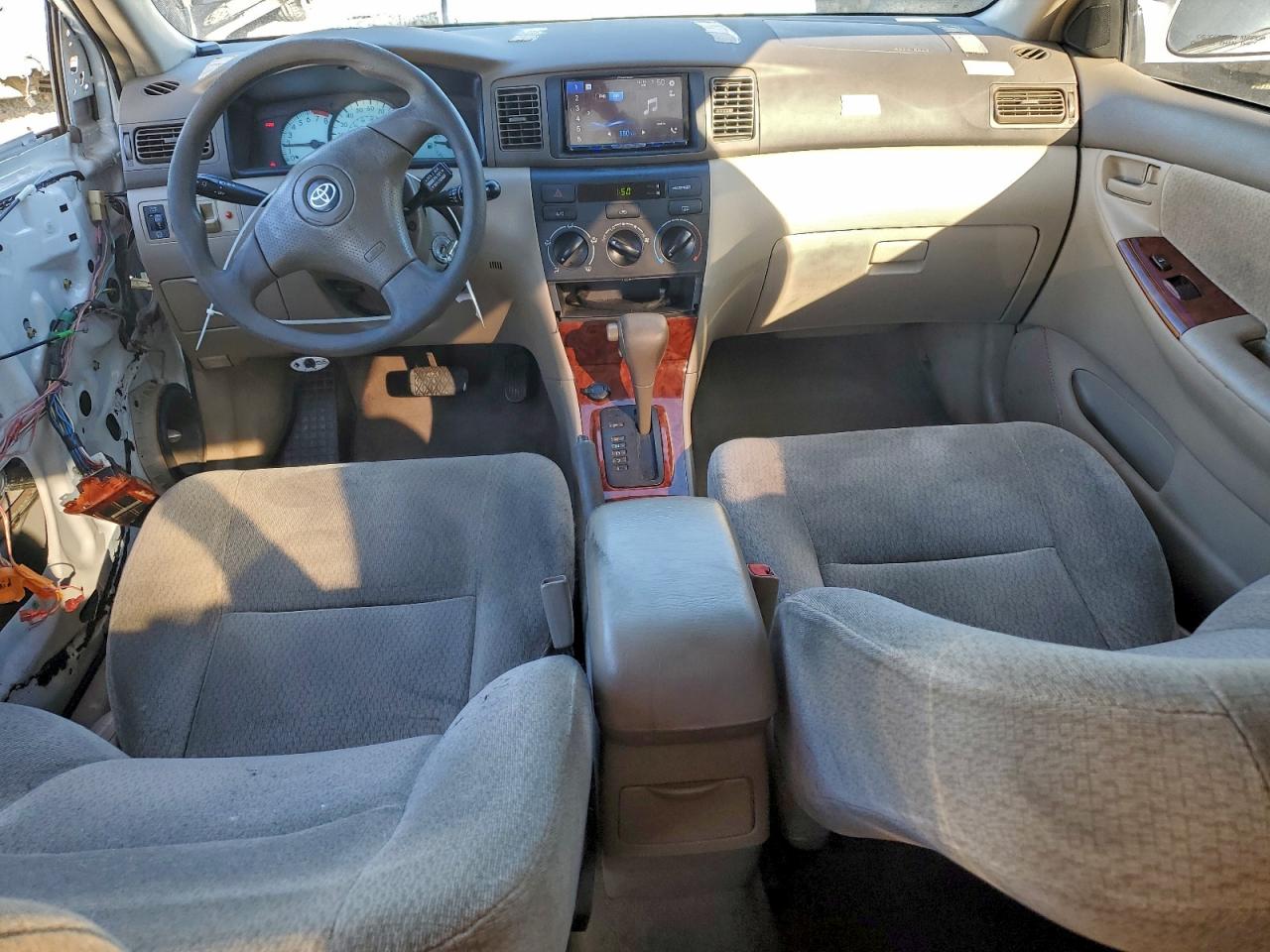 2003 TOYOTA COROLLA CE photo 8