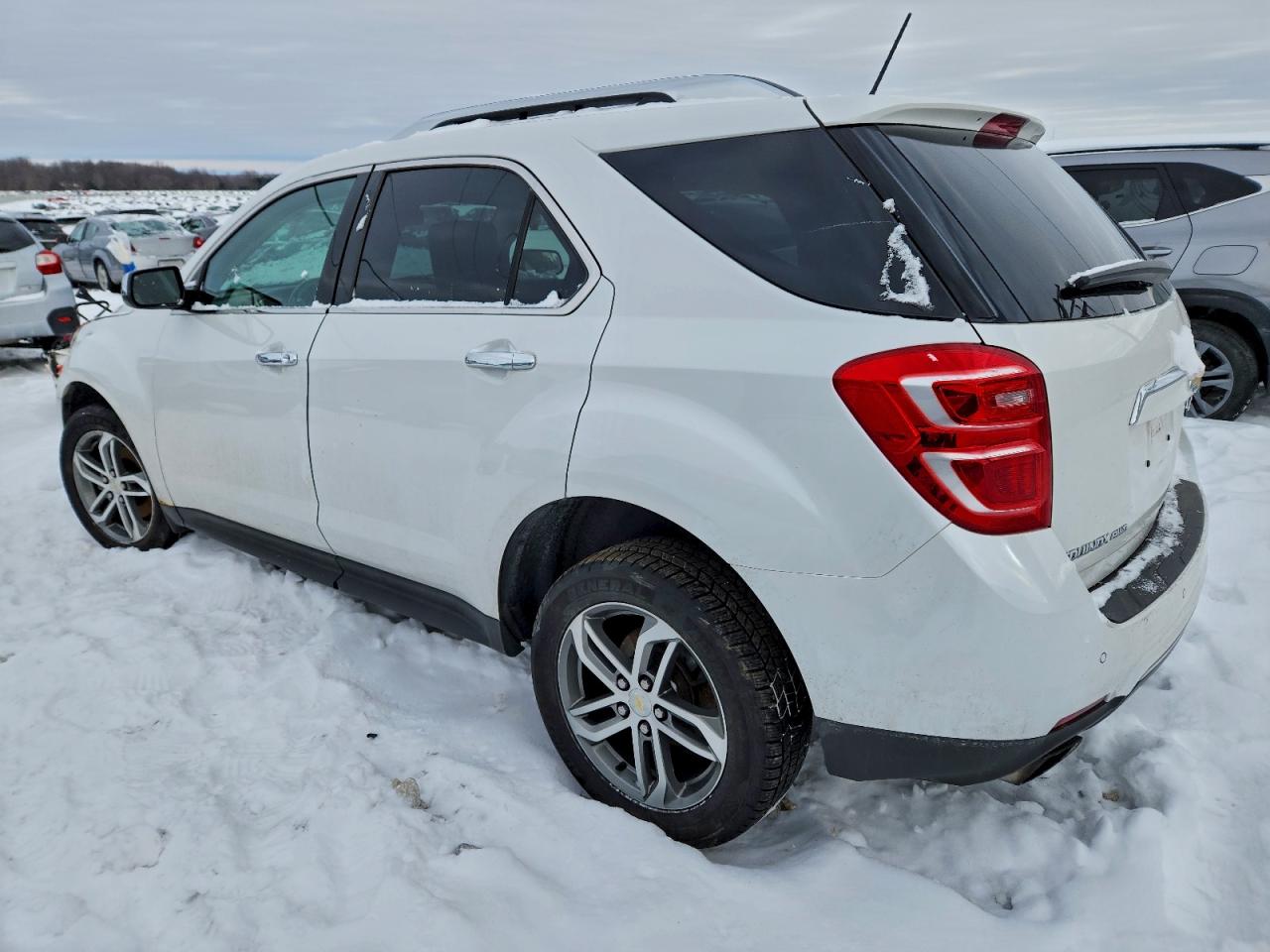 2017 CHEVROLET EQUINOX PREMIER photo 2