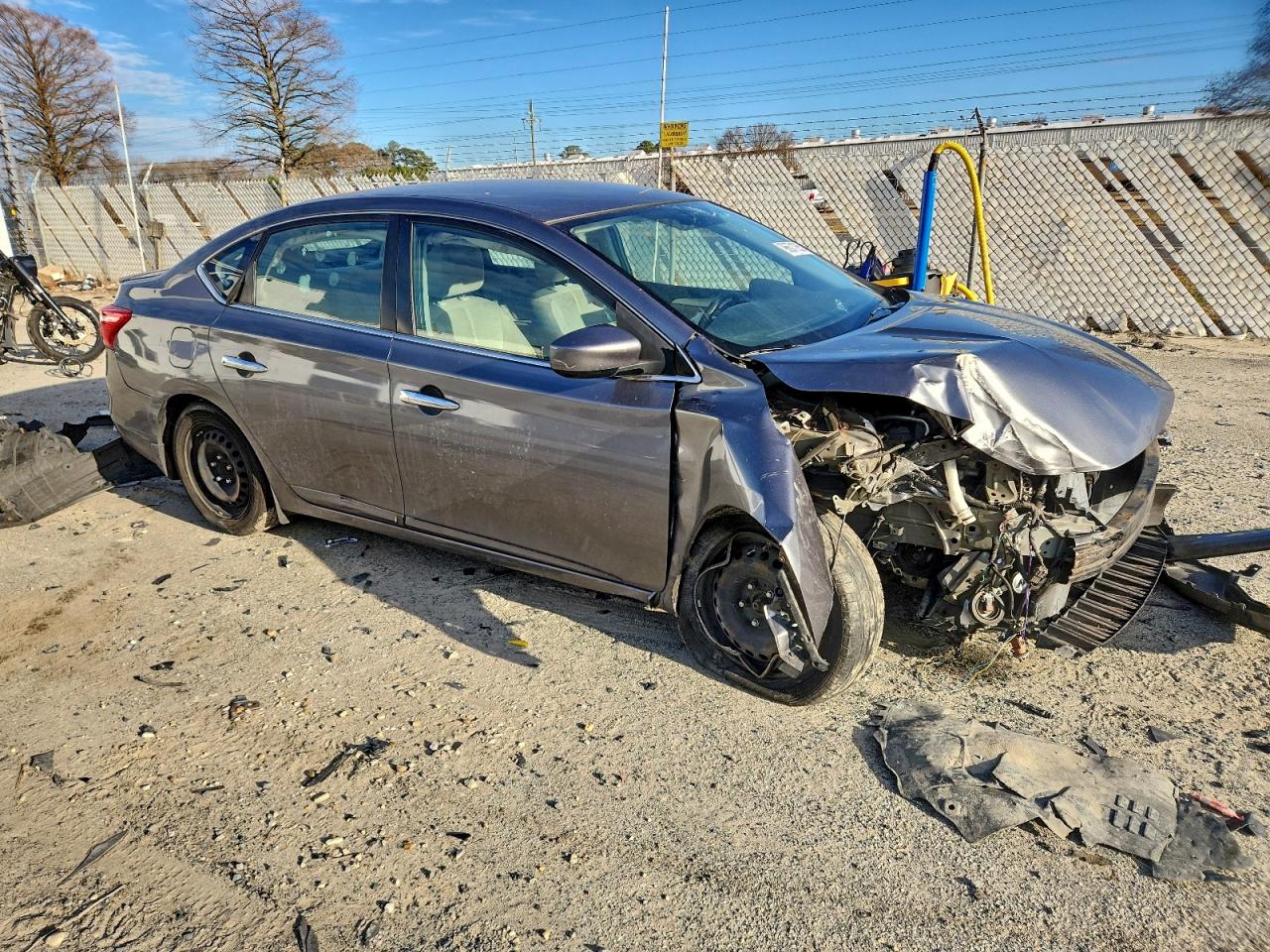 2016 NISSAN SENTRA S photo 4