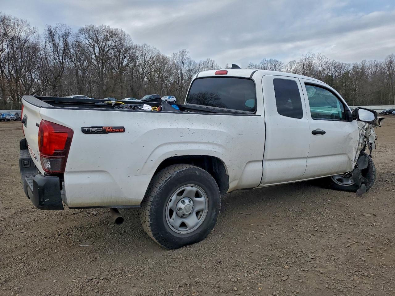 2019 TOYOTA TACOMA ACCESS CAB photo 3