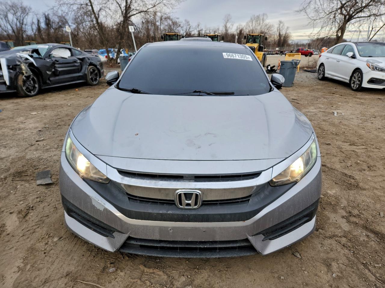 2017 HONDA CIVIC LX photo 5