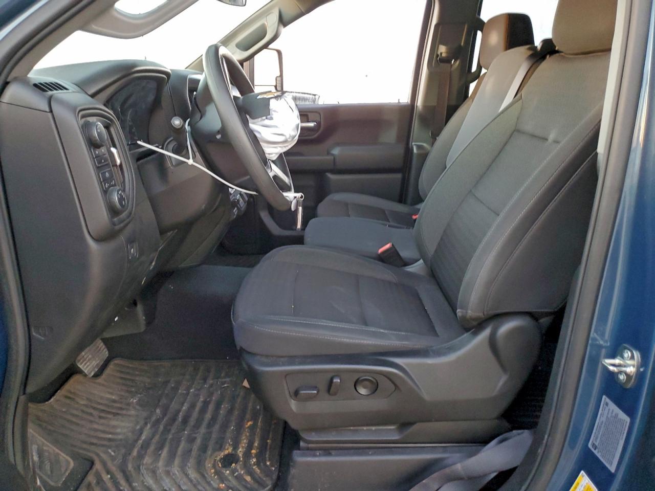 2024 CHEVROLET SILVERADO K2500 CUSTOM photo 7