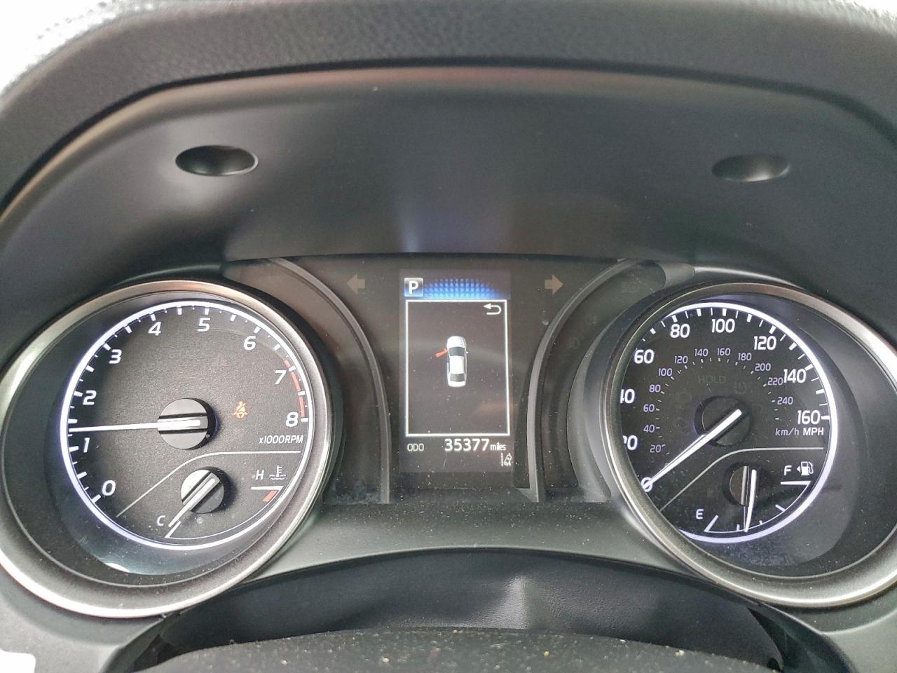 2021 TOYOTA CAMRY SE photo 17