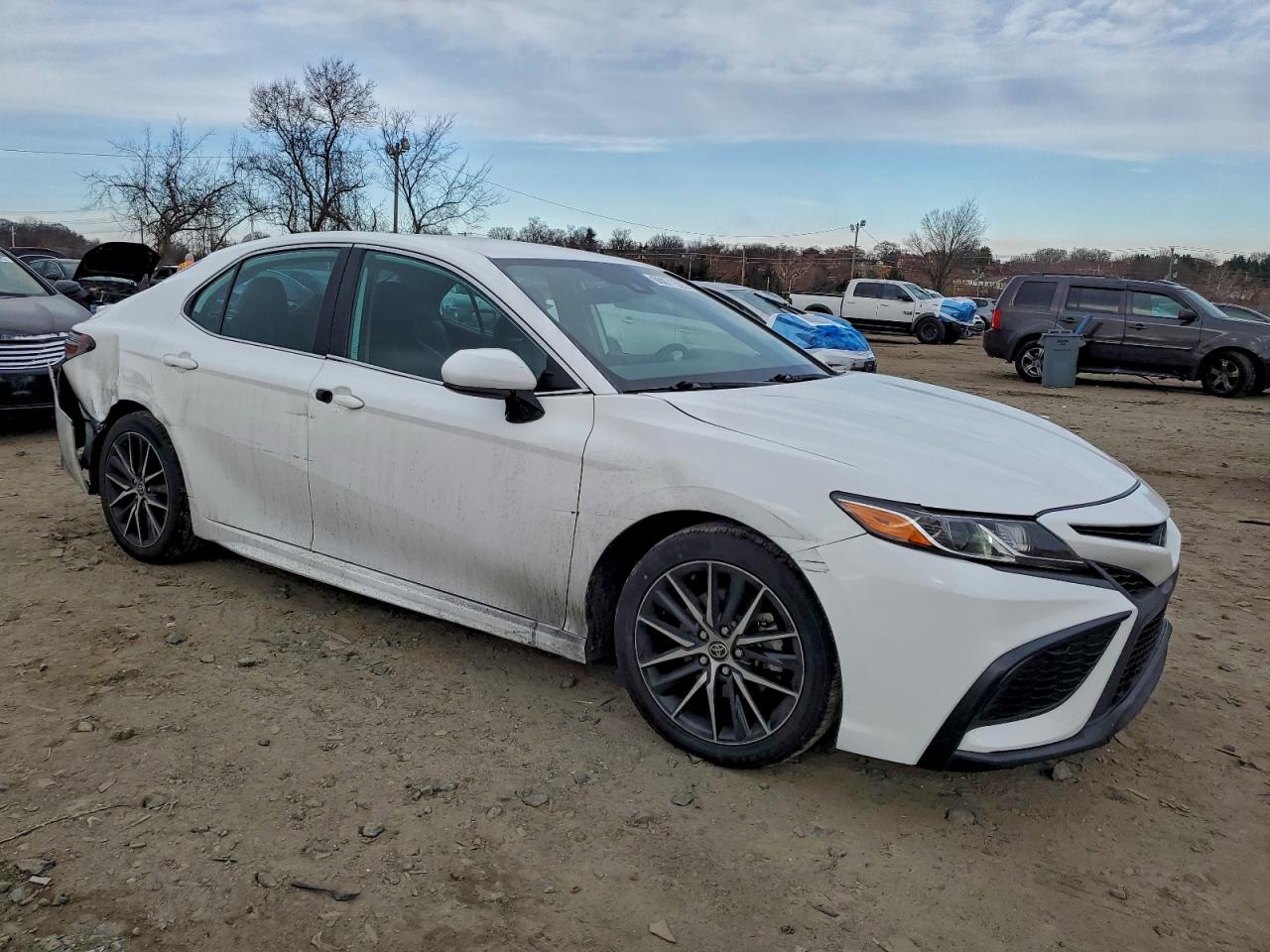 2021 TOYOTA CAMRY SE photo 7