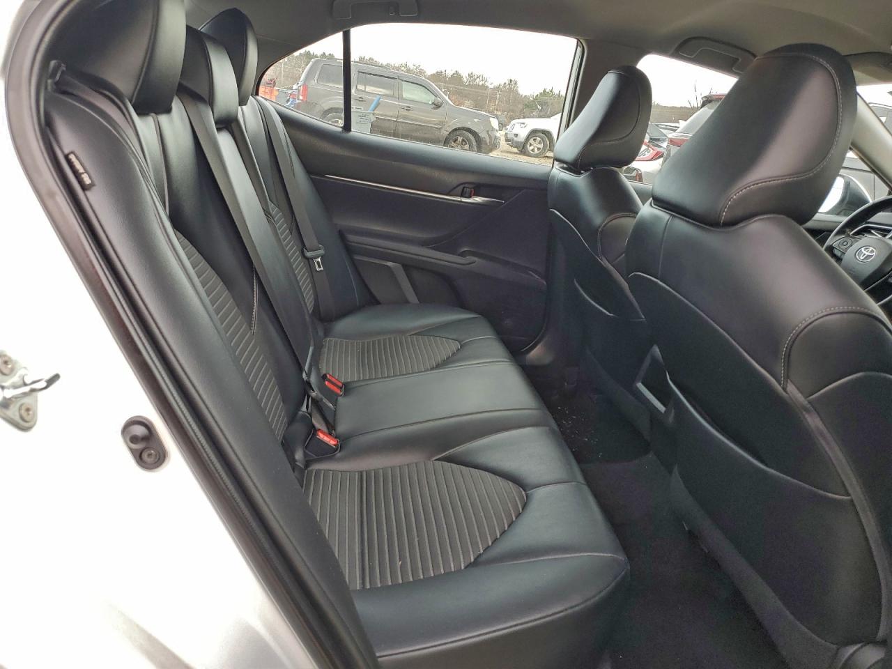 2021 TOYOTA CAMRY SE photo 19