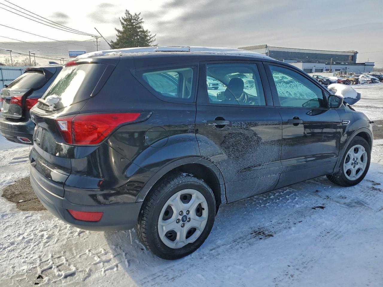 2019 FORD ESCAPE S photo 5
