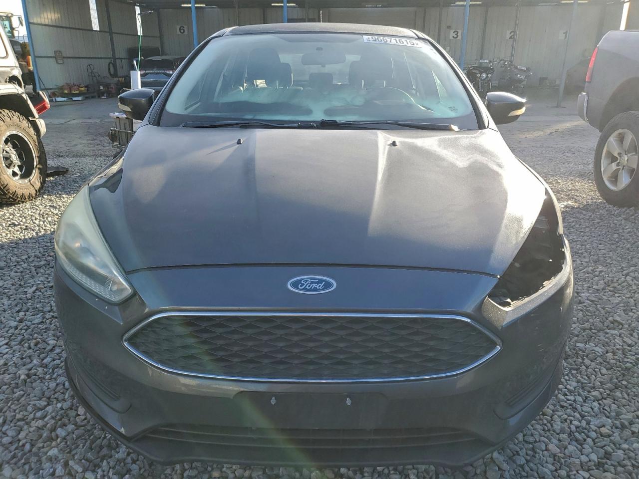 2015 FORD FOCUS SE photo 5