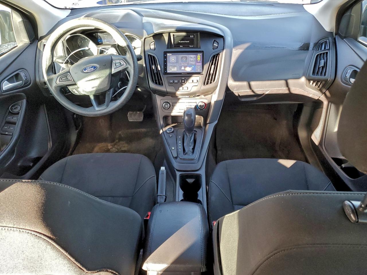 2015 FORD FOCUS SE photo 8
