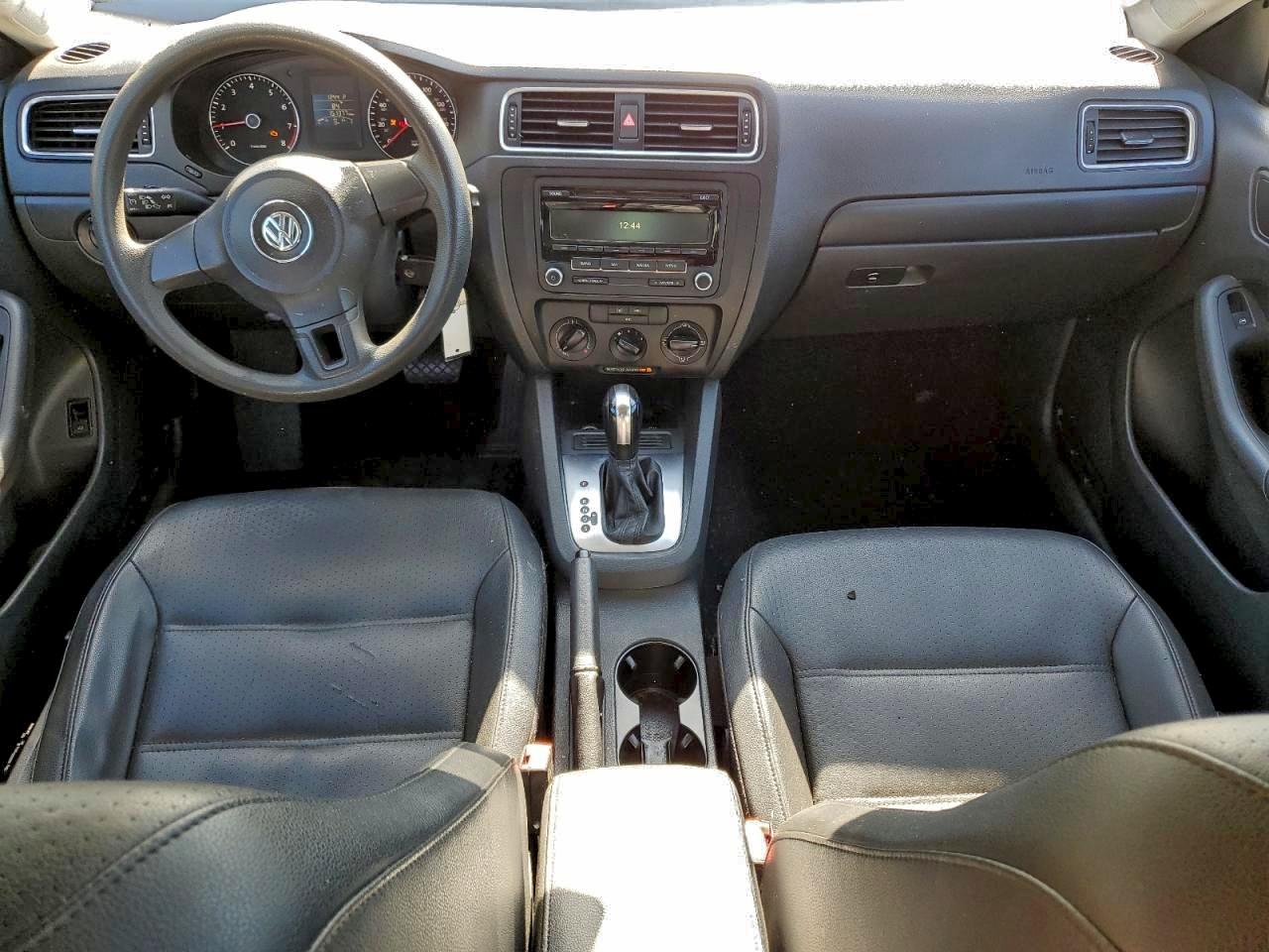 2014 VOLKSWAGEN JETTA SE photo 8