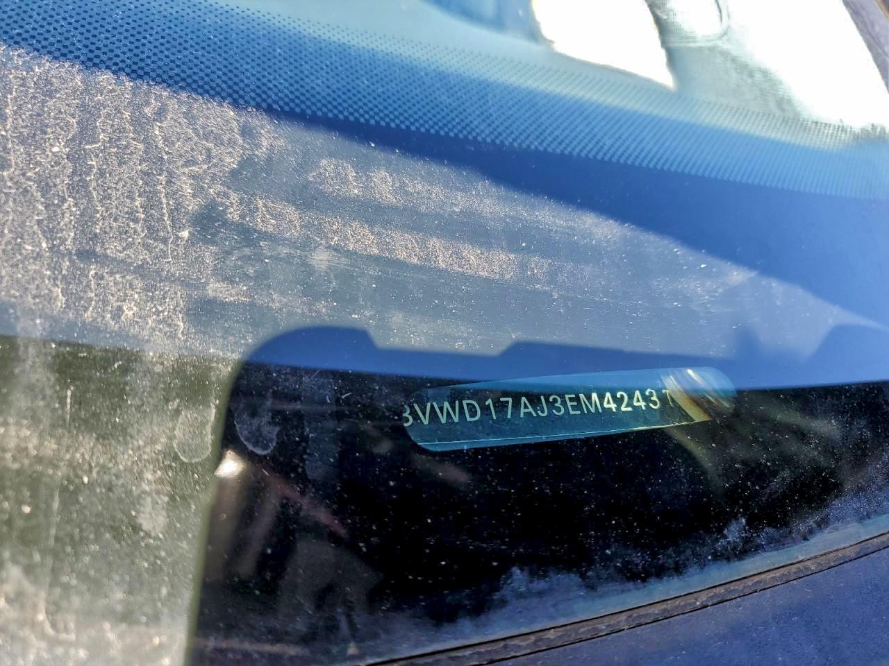 2014 VOLKSWAGEN JETTA SE photo 12