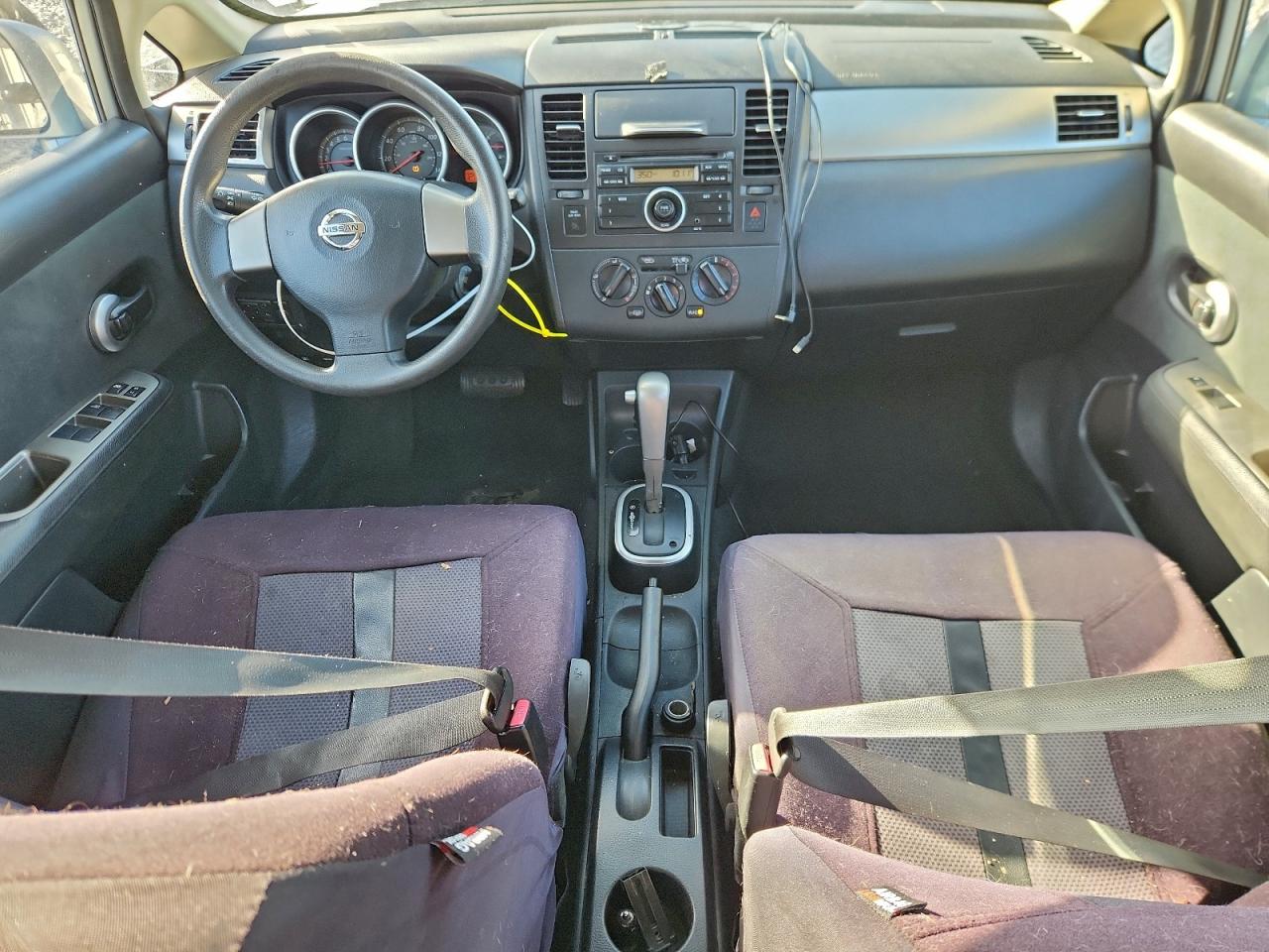 2012 NISSAN VERSA S photo 8
