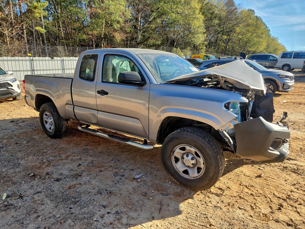 2017 TOYOTA TACOMA photo 10