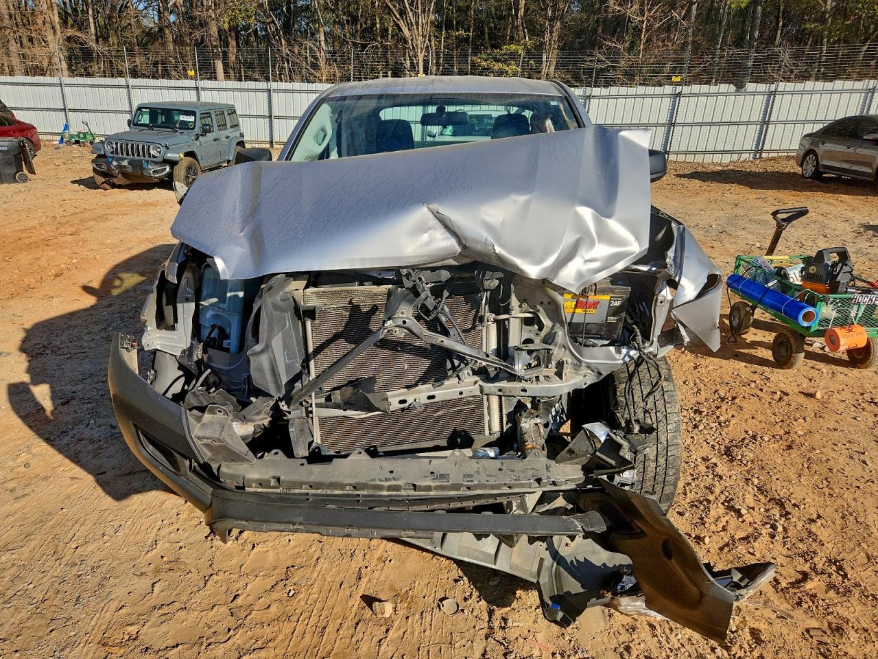 2017 TOYOTA TACOMA photo 13