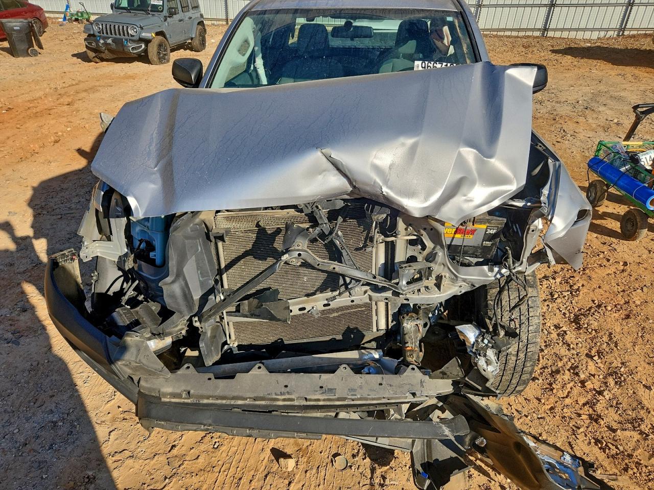 2017 TOYOTA TACOMA photo 31