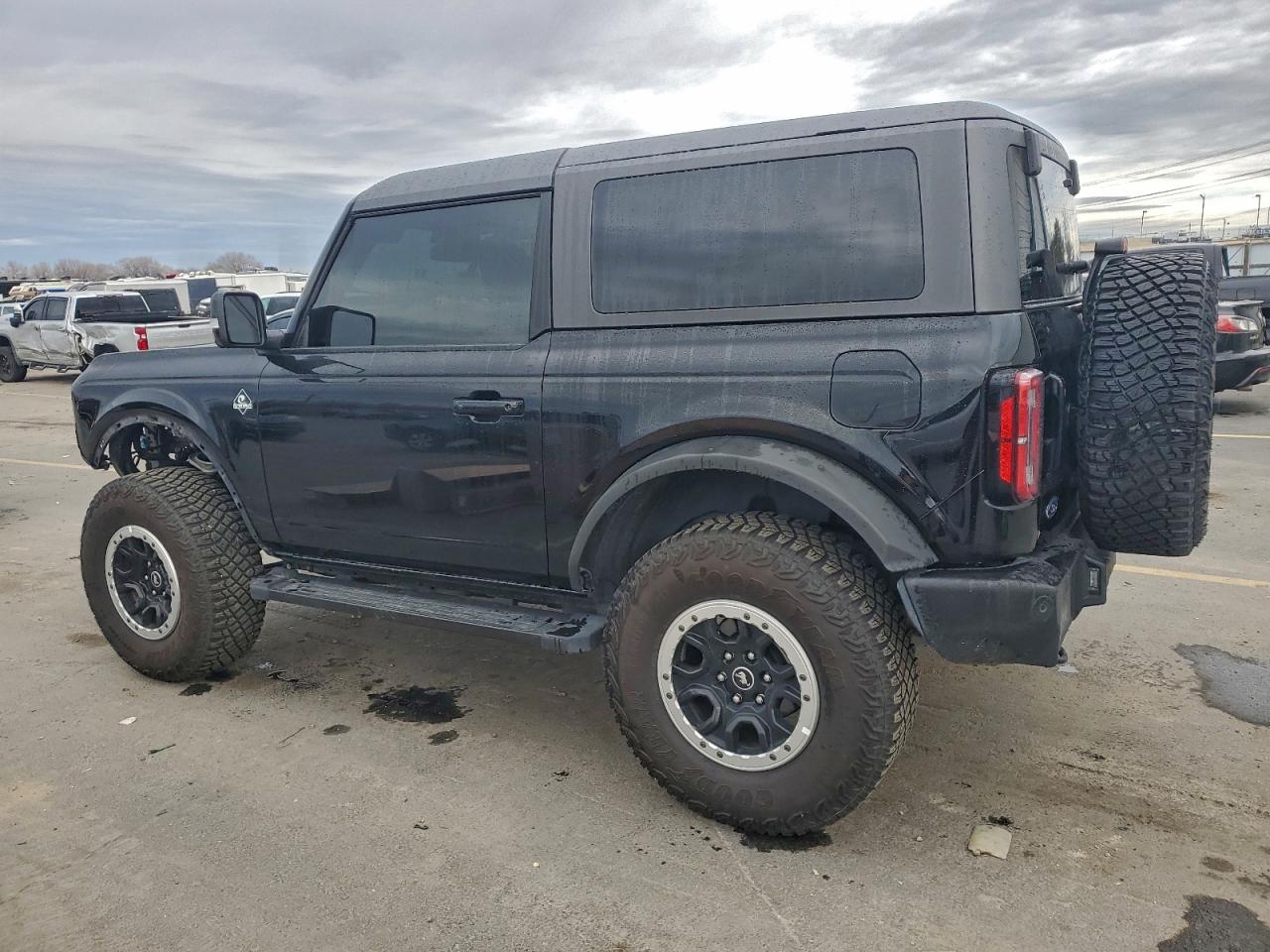 2023 FORD BRONCO BASE photo 2