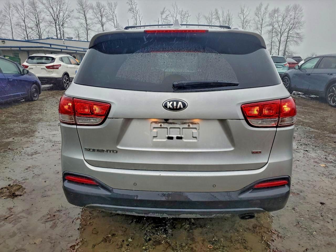 2017 KIA SORENTO LX photo 6