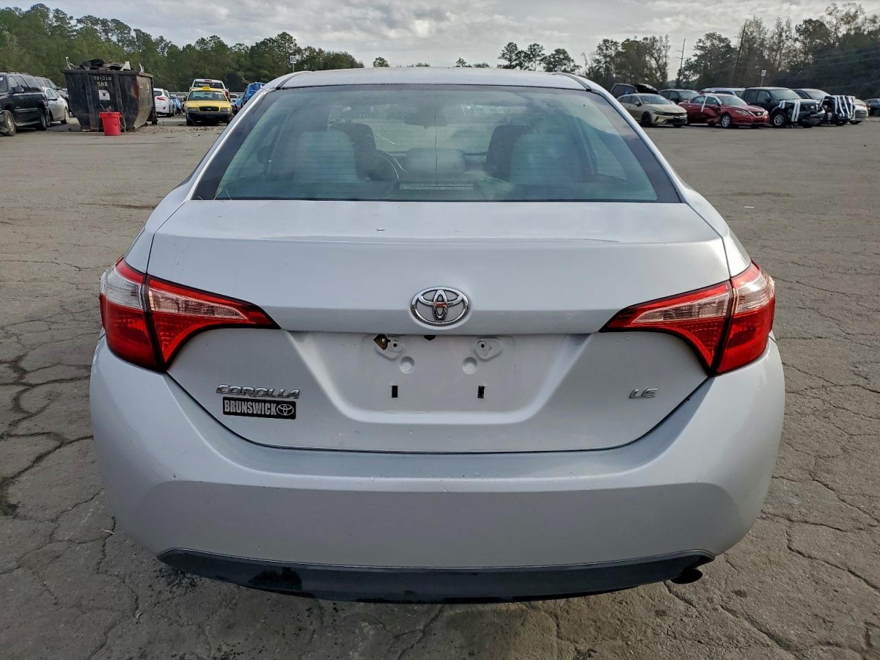 2017 TOYOTA COROLLA L photo 6