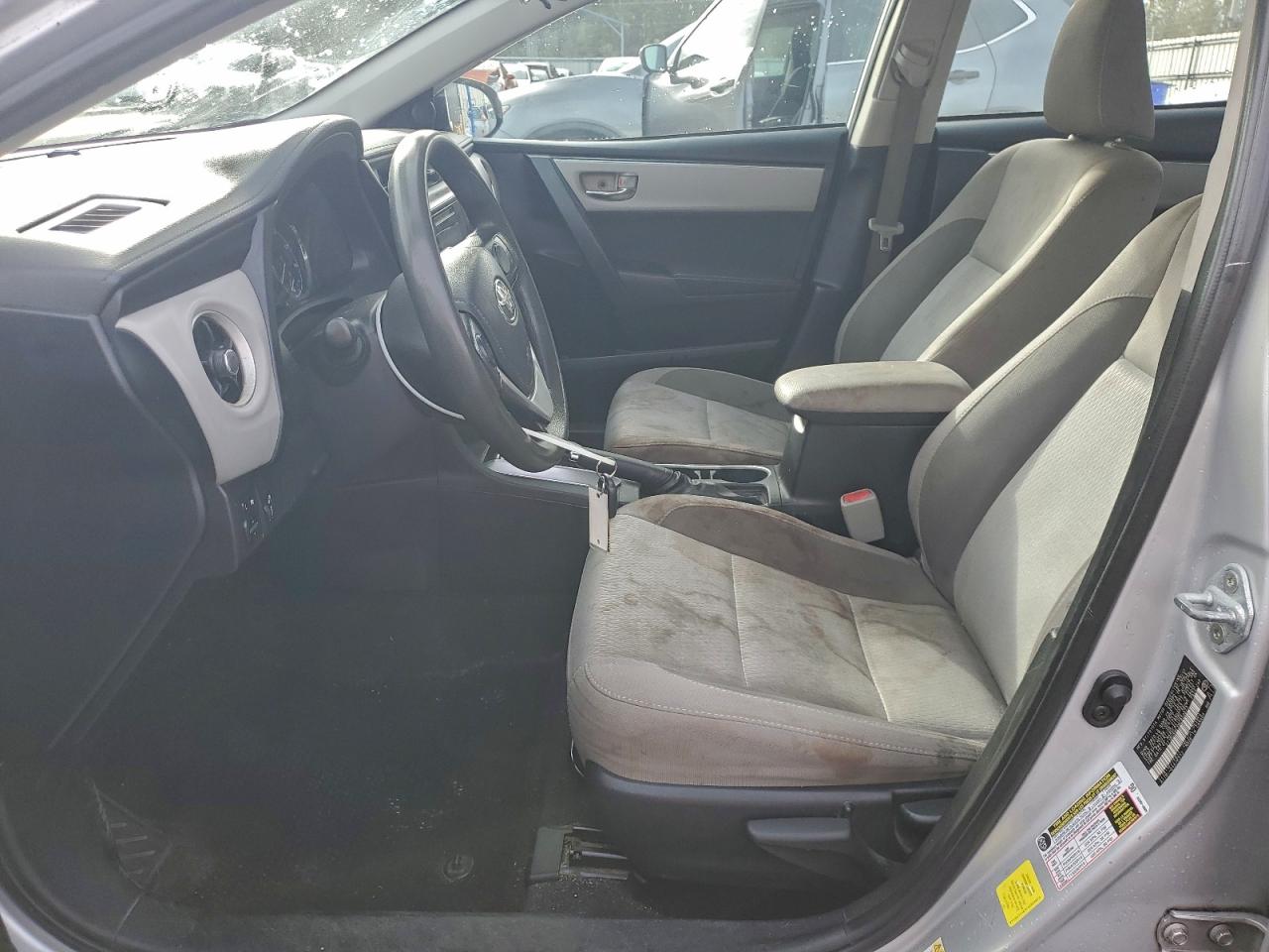 2017 TOYOTA COROLLA L photo 7