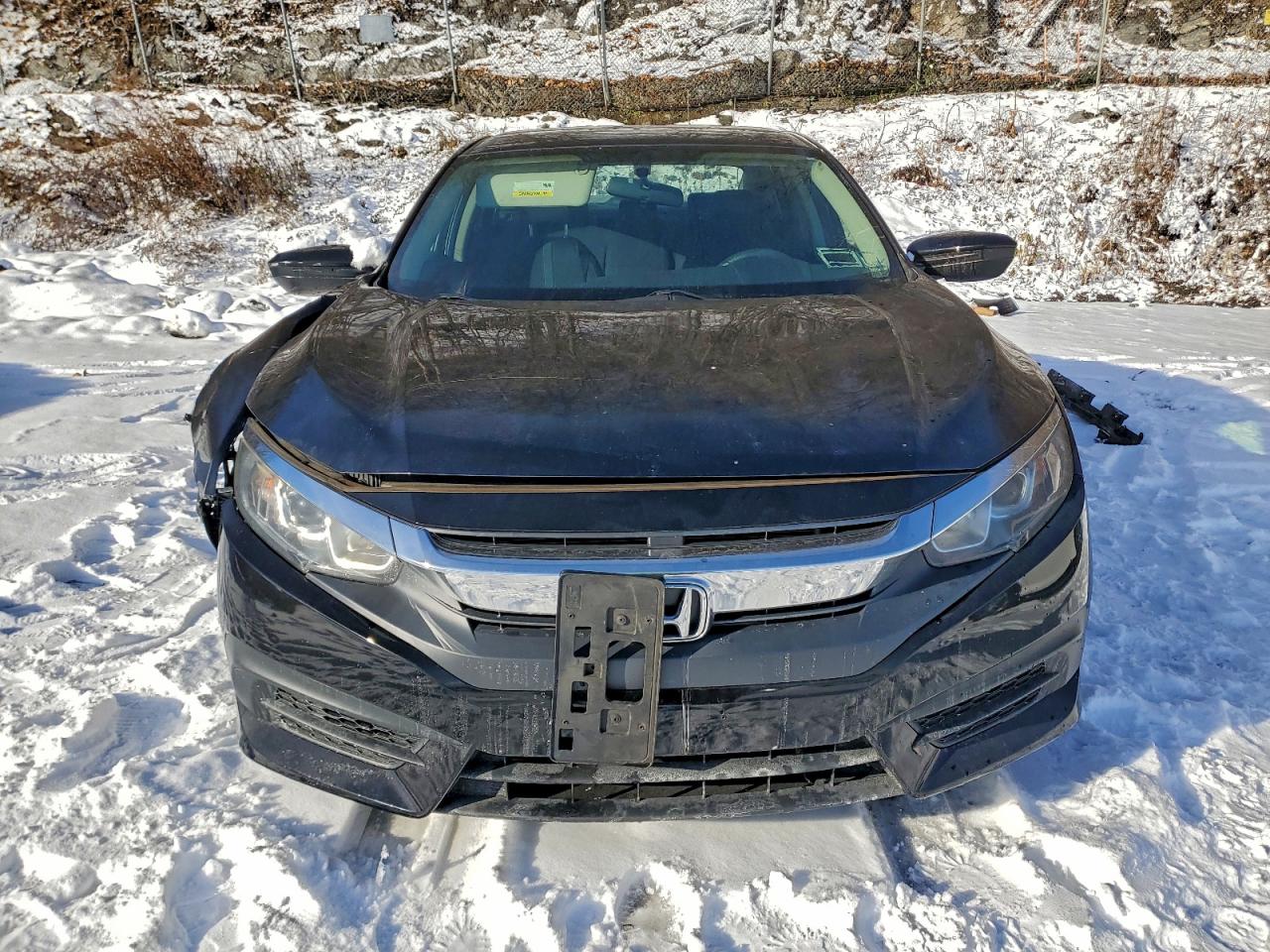 2017 HONDA CIVIC LX photo 5