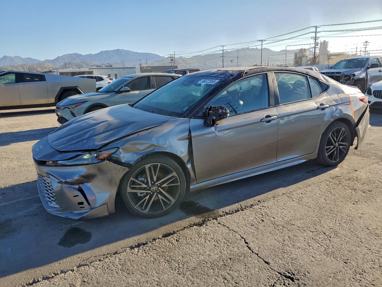 2025 TOYOTA CAMRY
