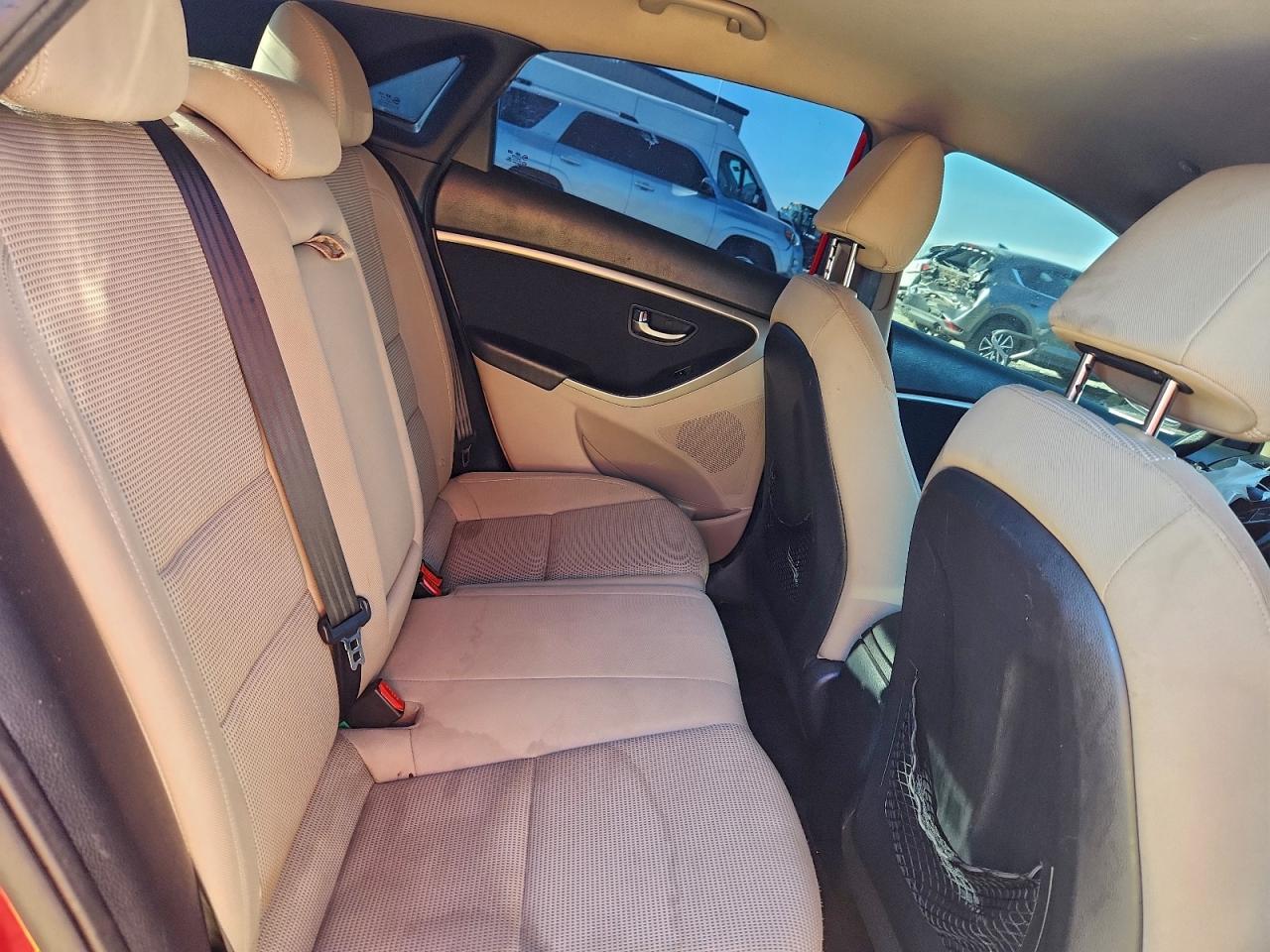2013 HYUNDAI ELANTRA GT photo 19